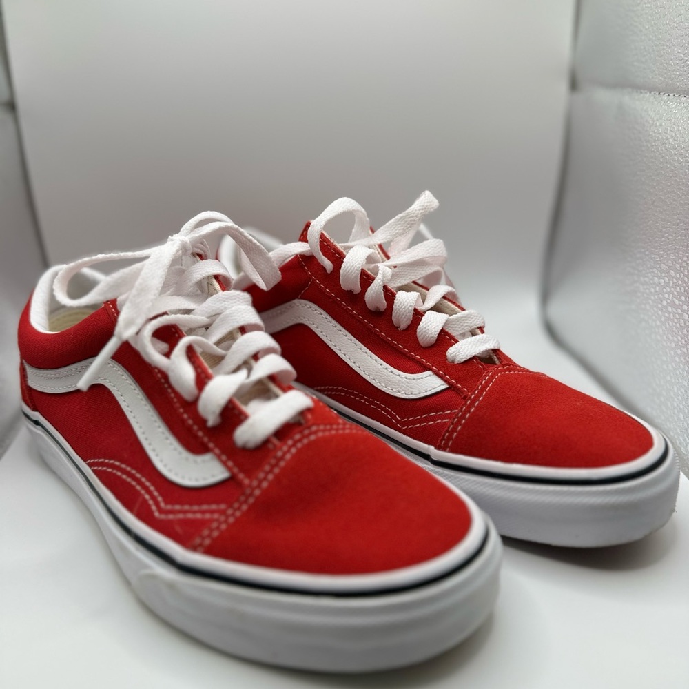 Vans Boys' PSGS Solid Ward Shoes Red. Brand new!